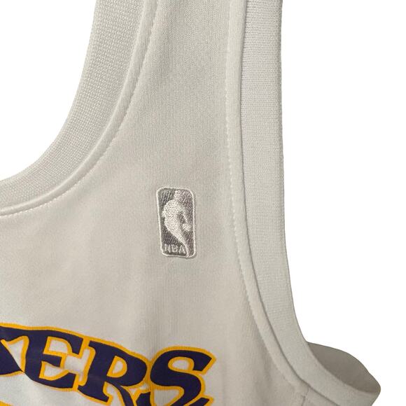 Lakers Kobe Bryant 24 NBA4her White Jersey Adidas Size Small NBA Patch Cute - Picture 4 of 8